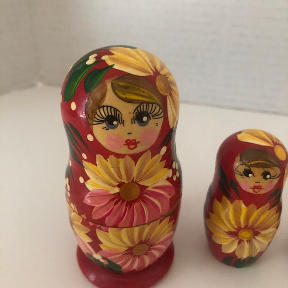 Matryoshka Russian Nesting Doll Set - Picture 3 of 4